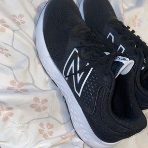new balance running shoes